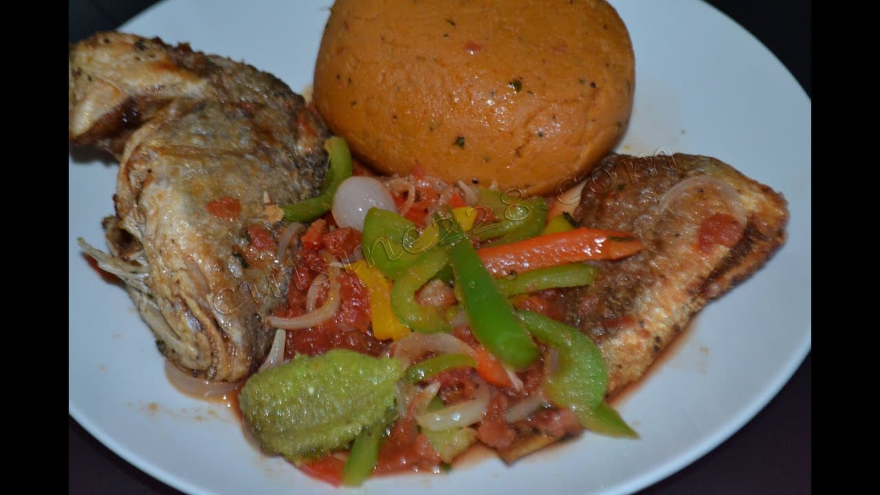 Djèkoumè (Pilon, Poisson, Viande)