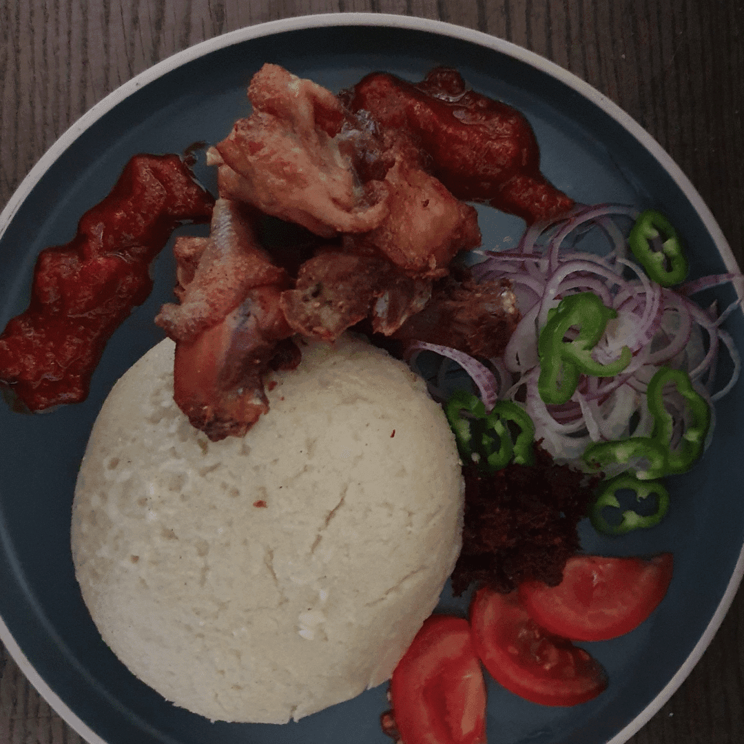 Djikoumé + Poulet local